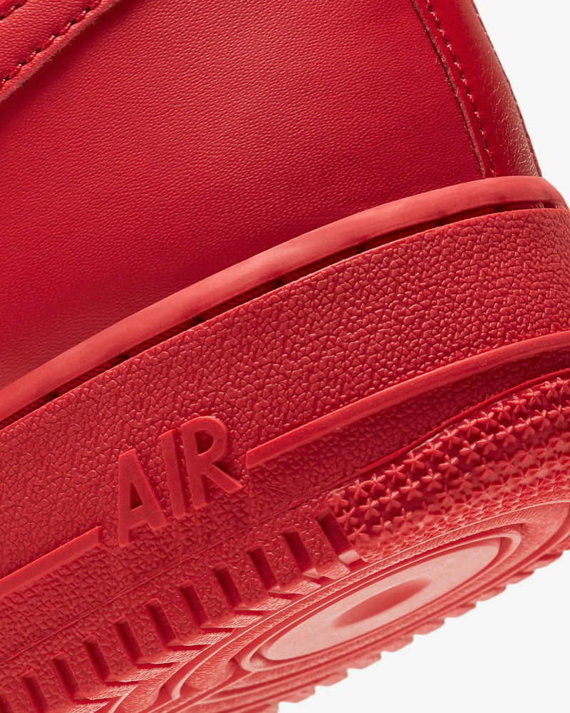 Tênis Nike Air Force 1 '07 LV8 1 Vermelho