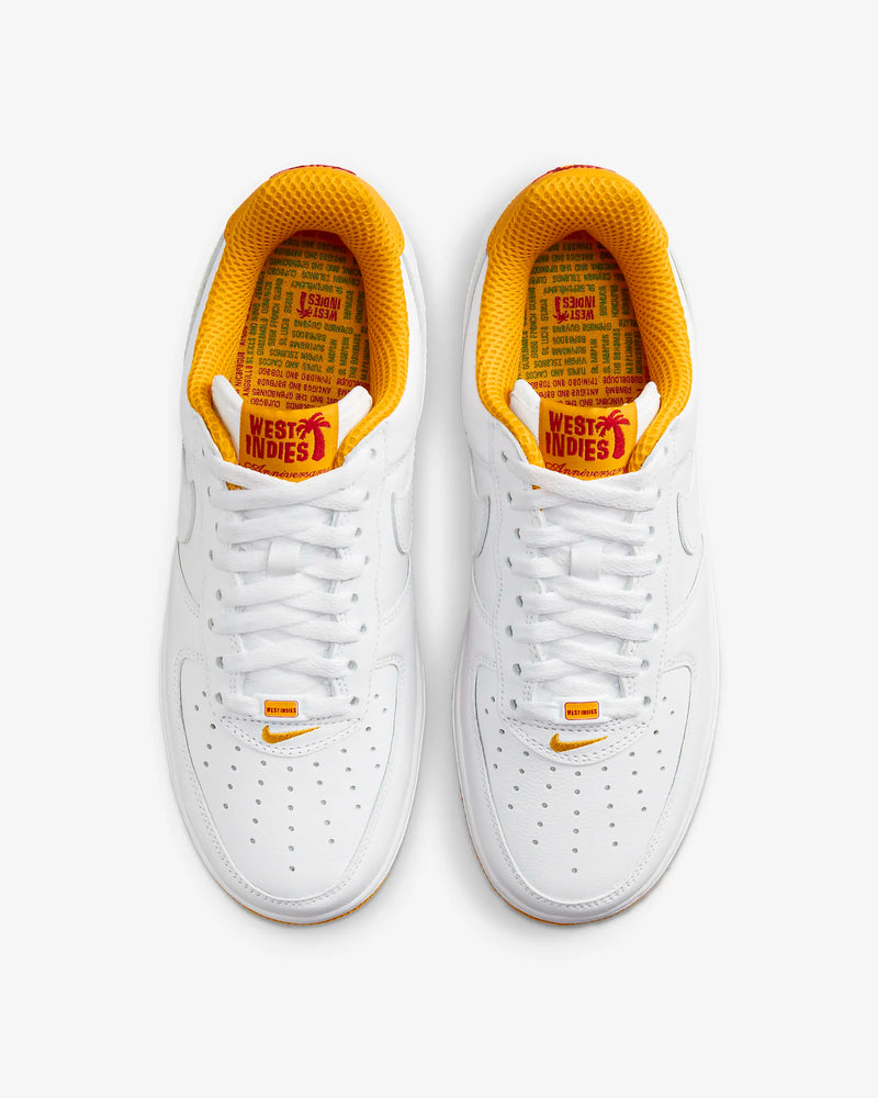 Tênis Nike Air Force 1 Low Retro QS Branco/Laranja