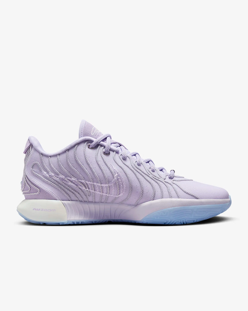 Tênis Nike LeBron XXI Violeta