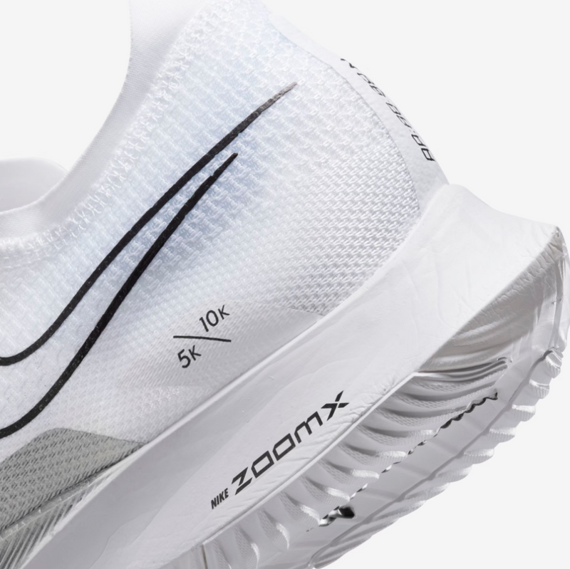 Tênis Nike ZoomX Streakfly Branco